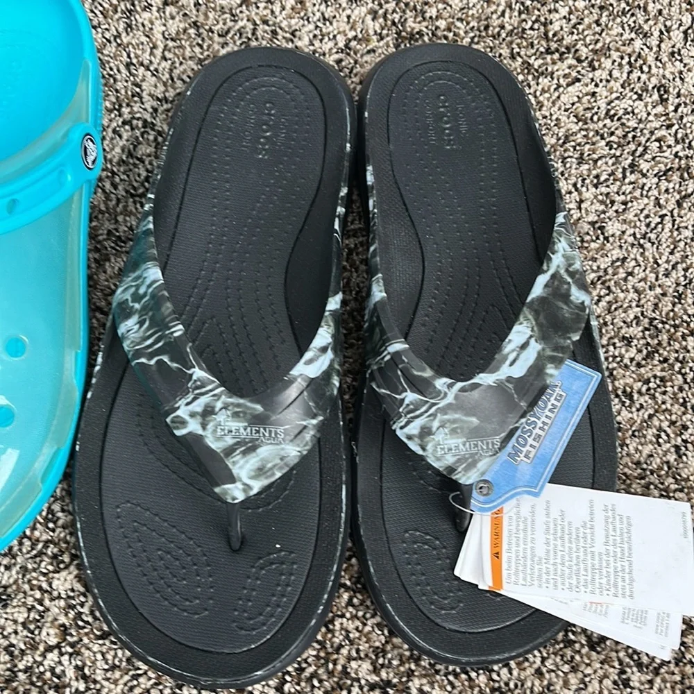 2 Pairs Men’s Crocs, NWT